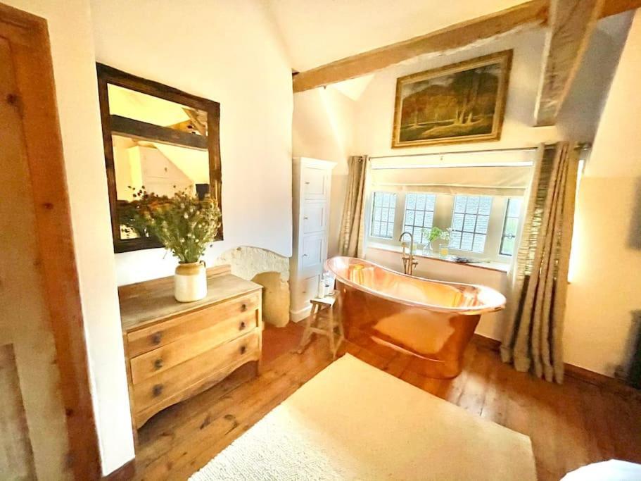 Fordview Cottage Is Full Of Cotwolds Charm Upper Slaughter Eksteriør bilde