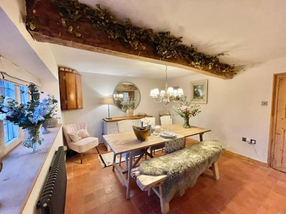 Fordview Cottage Is Full Of Cotwolds Charm Upper Slaughter Eksteriør bilde