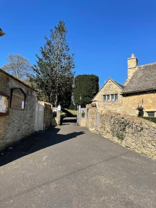 Fordview Cottage Is Full Of Cotwolds Charm Upper Slaughter Eksteriør bilde